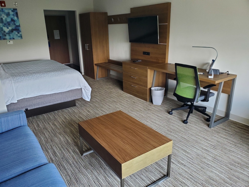 Holiday Inn Express and Suites Gettysburg by IHG - photo 30