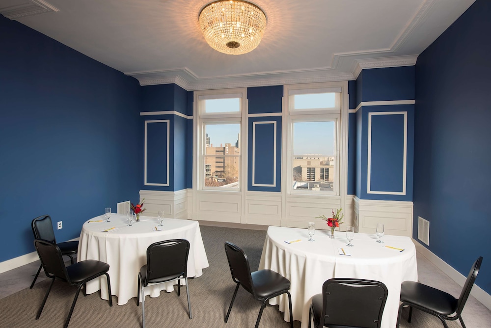 Hilton Garden Inn Louisville Downtown - photo 9