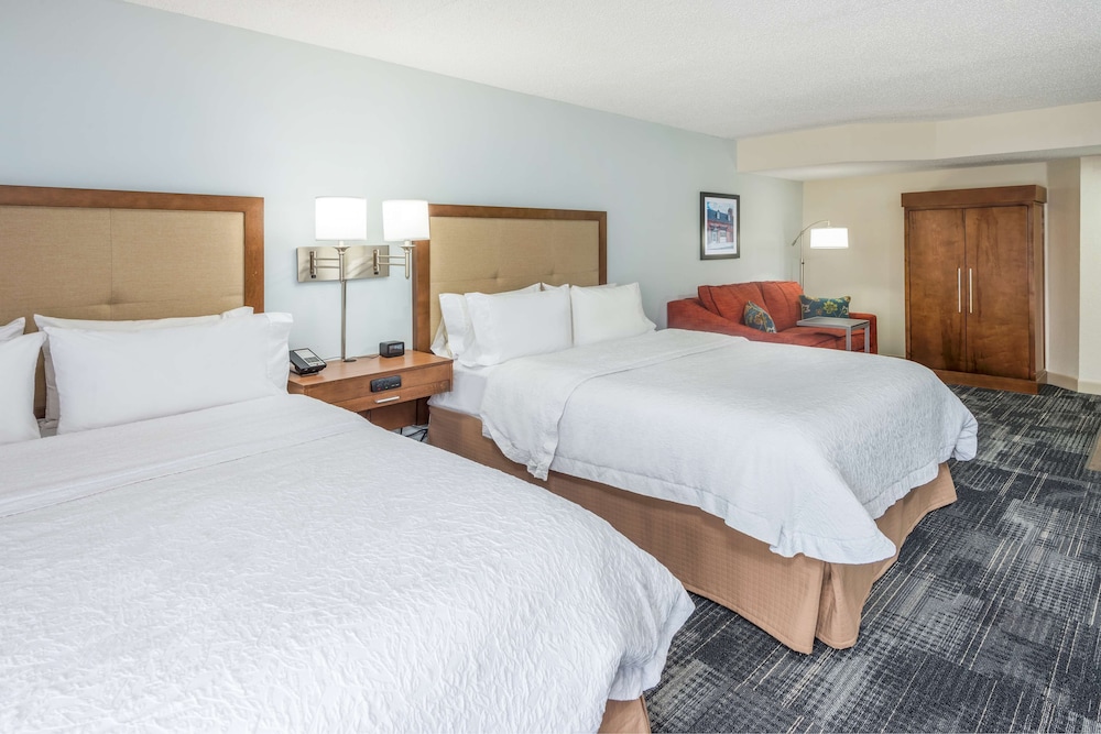 Hampton Inn Columbia - photo 17