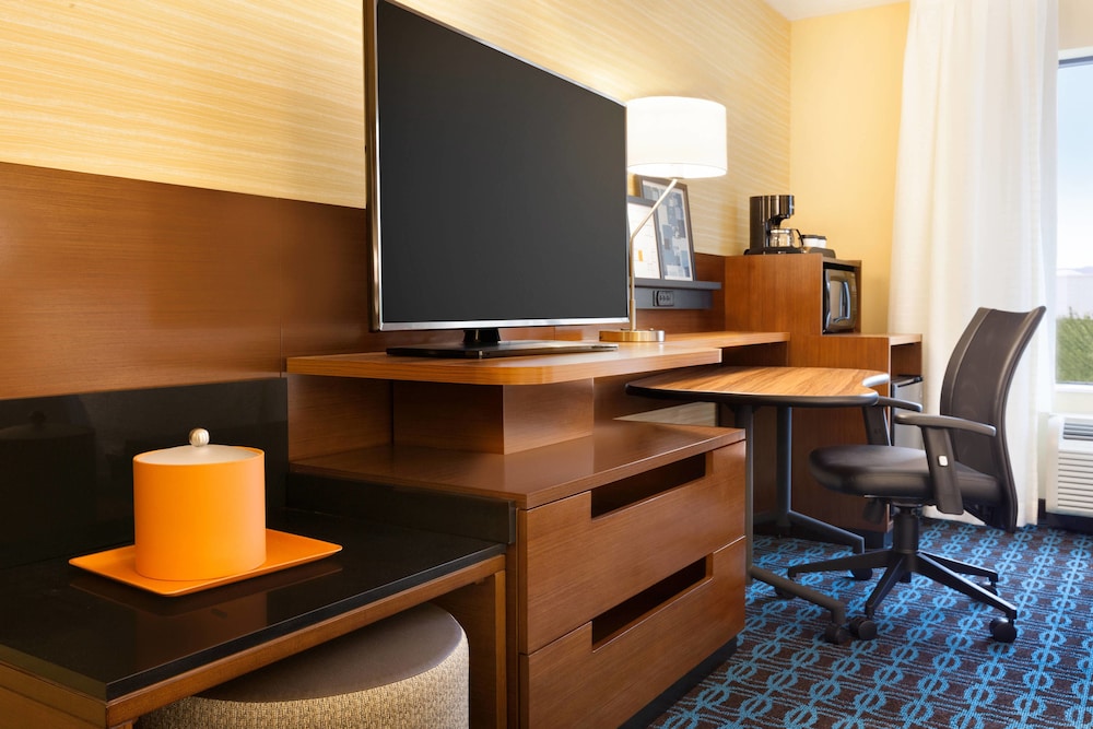 Fairfield Inn by Marriott Philadelphia Valley Forge - photo 5