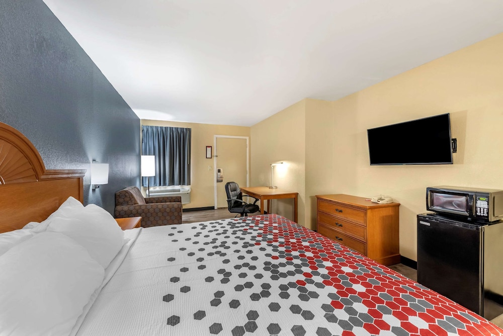 Econo Lodge Erlanger Cincinnati Airport - photo 15