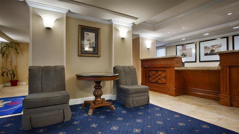 Red Lion Hotel Rosslyn Iwo Jima - photo 34