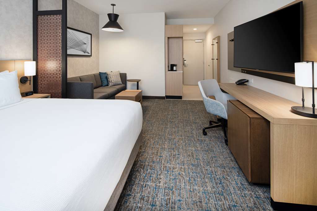Hyatt Place Bakersfield - photo 17