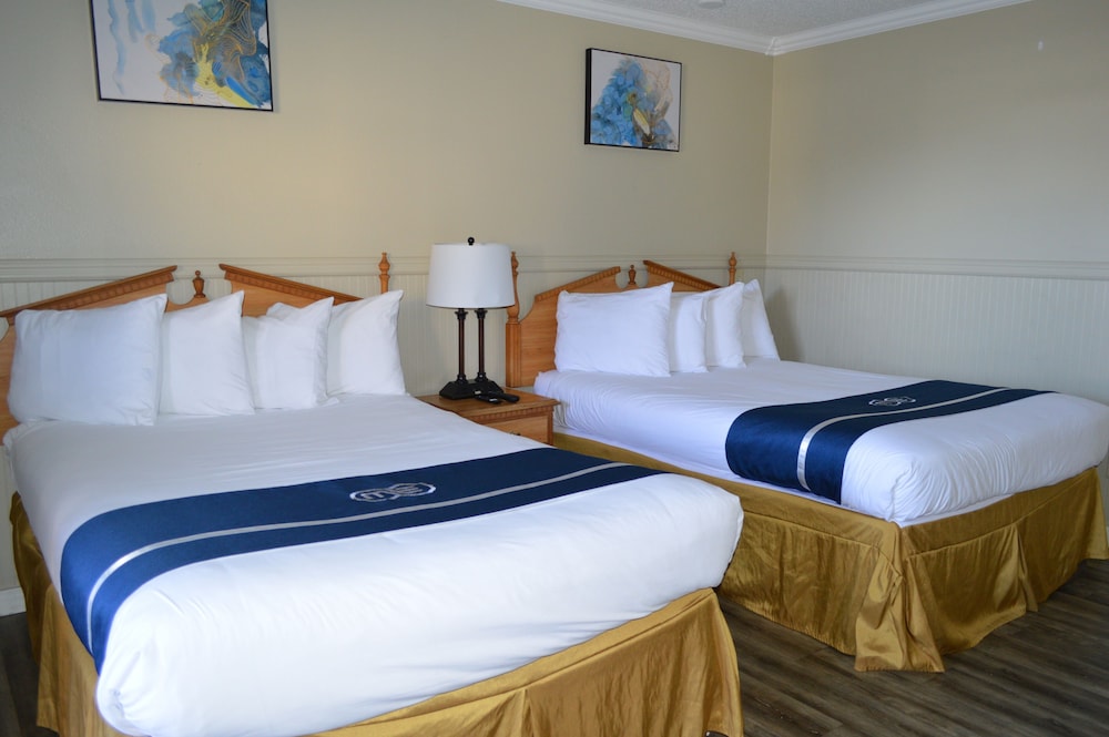 Travelodge by Wyndham Fort Bragg - photo 29
