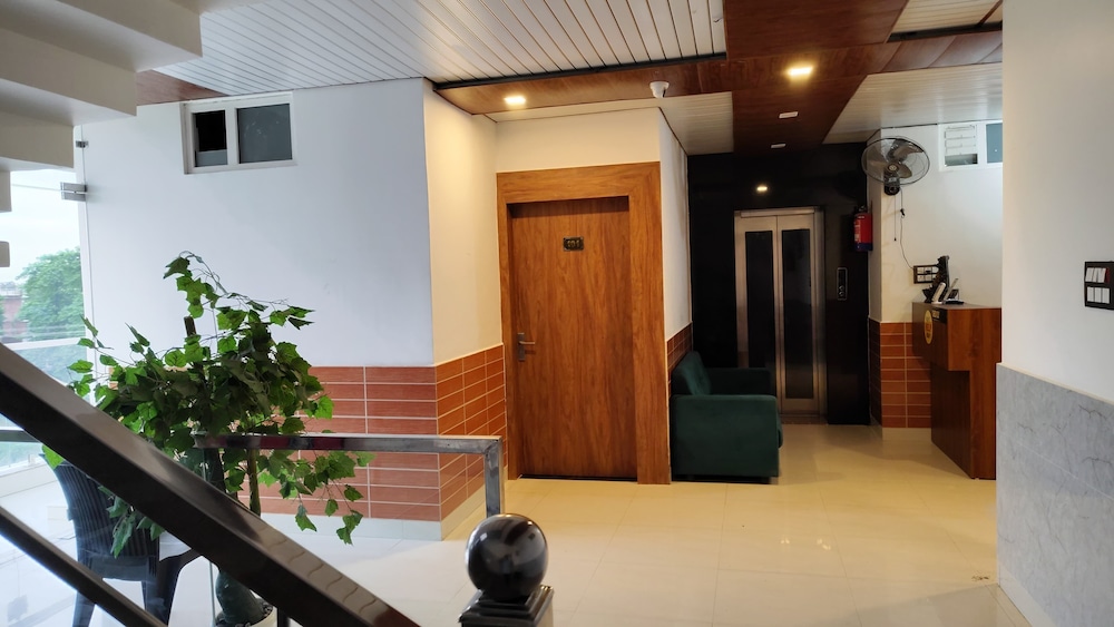 Hotel Shree Park in Fyzabad, India