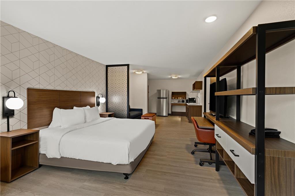 Everhome Suites Yuma East I 8 - photo 21