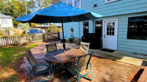 1201 Lovell Avenue by Tybee Vacation Rentals — 4-Star Luxury Hotel in Tybee Island, United States