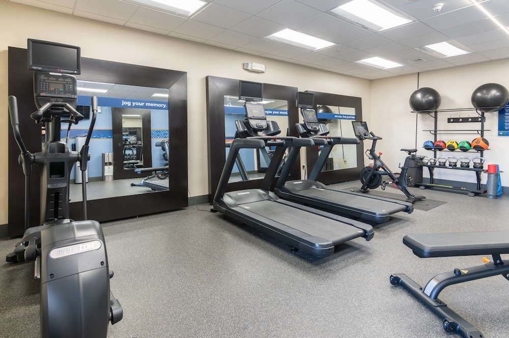Hampton Inn & Suites Hartford Manchester - photo 32