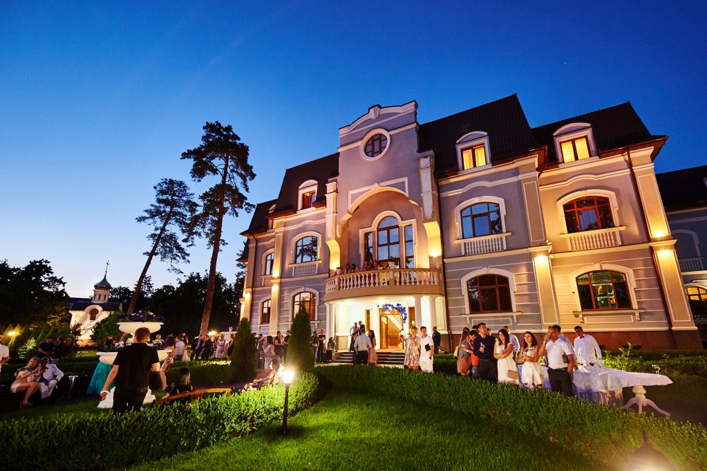 Koncha Zaspa Park Resort in Kyiv, Ukraine