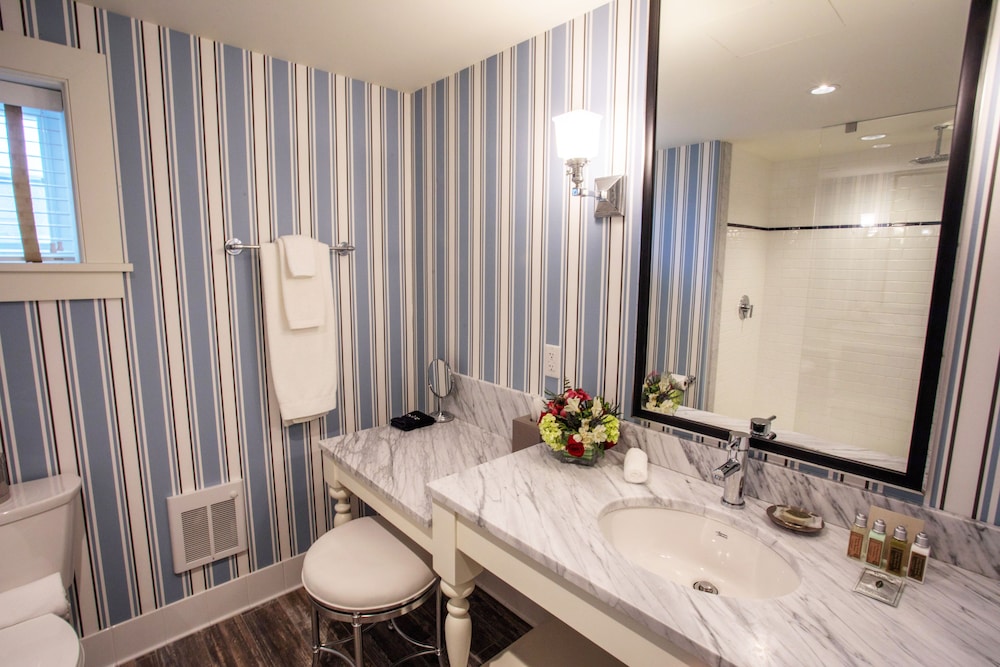 Beauport Hotel Gloucester - photo 56