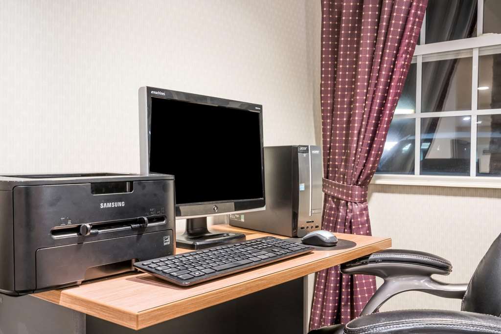 Microtel Inn & Suites by Wyndham Rice Lake - photo 15