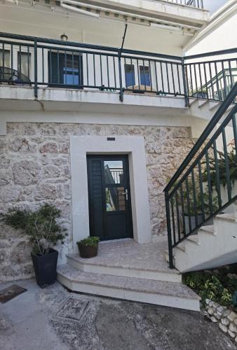 Manda Gradac — 4-Star Luxury Hotel in Gradac, Croatia