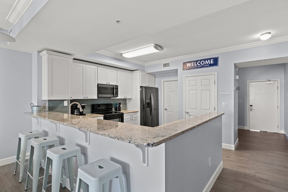 Tidewater Beach Luxury Penthouse With Resort Amenities and a View - photo 7