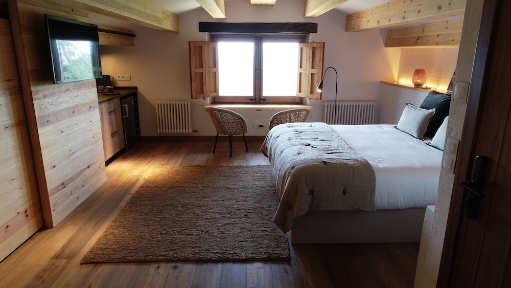 Hotel Santa Llucia Rupit — Girona — photo 3