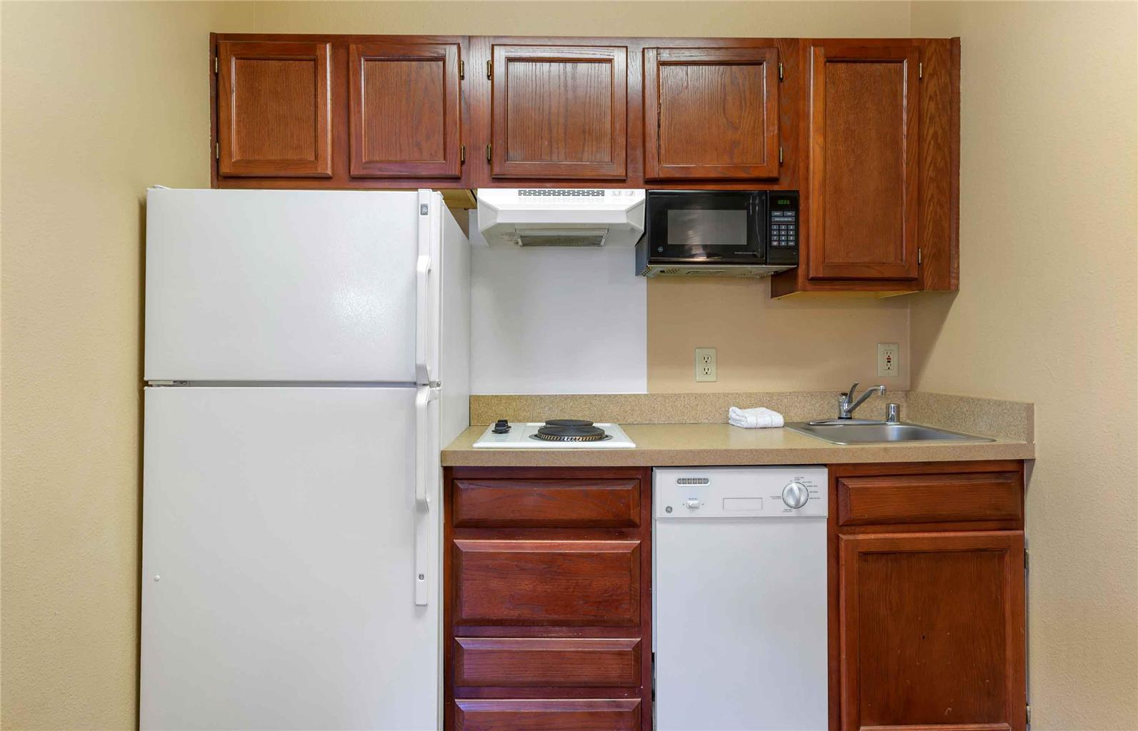 Extended Stay America Select Suites Phoenix Airport E Oak St - photo 13