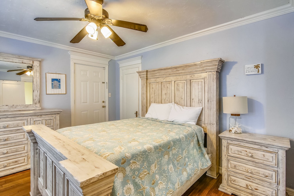 The Turquoise Turtle - photo 2