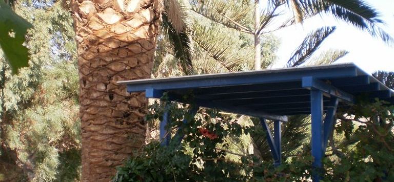 Oasis - carbon neutral hotel in Paros