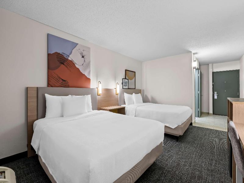 Best Western Plus Philadelphia Bensalem Hotel - photo 32