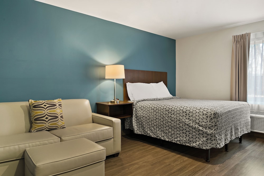 WoodSpring Suites East Lansing University Area - photo 19