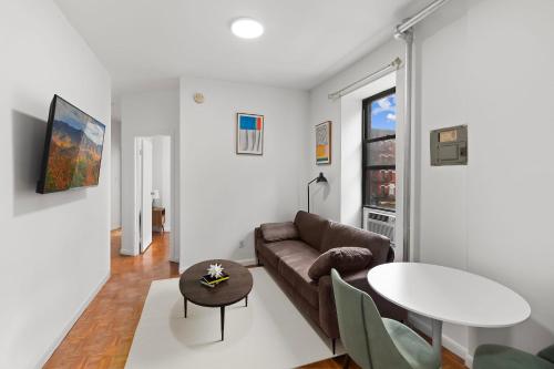 89 3FS Newly Furnished 2br 1bath UES — 4-Star Luxury Hotel in New York City, United States