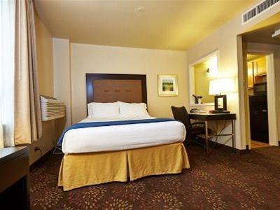 Holiday Inn Express Bldg 592 On Jbsa - photo 4