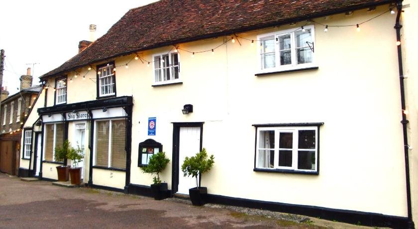 Ship Stores B&B — 4-Star Luxury Hotel in Clare, United Kingdom