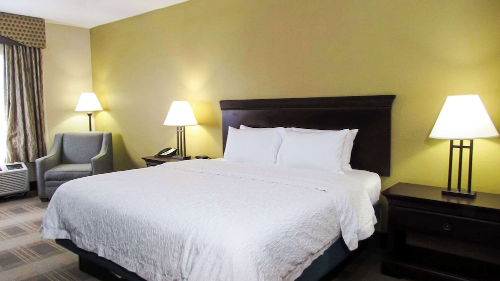 Hampton Inn Oxford West - photo 23