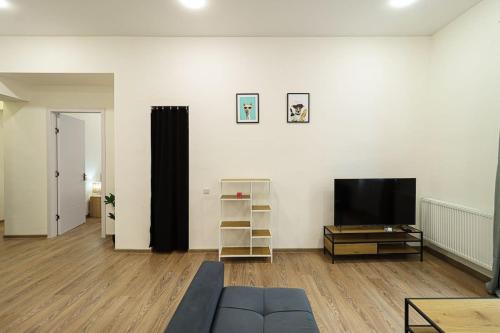 Cozy Central Apartment By Wehost
