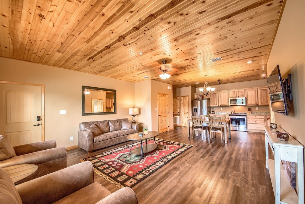 Old Mills Resort OM A11 2 Bedroom Condo by RedAwning - photo 10