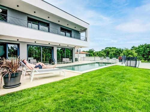 Villa Lina by Interhome — 4-Star Luxury Hotel in Svetvincenat, Croatia
