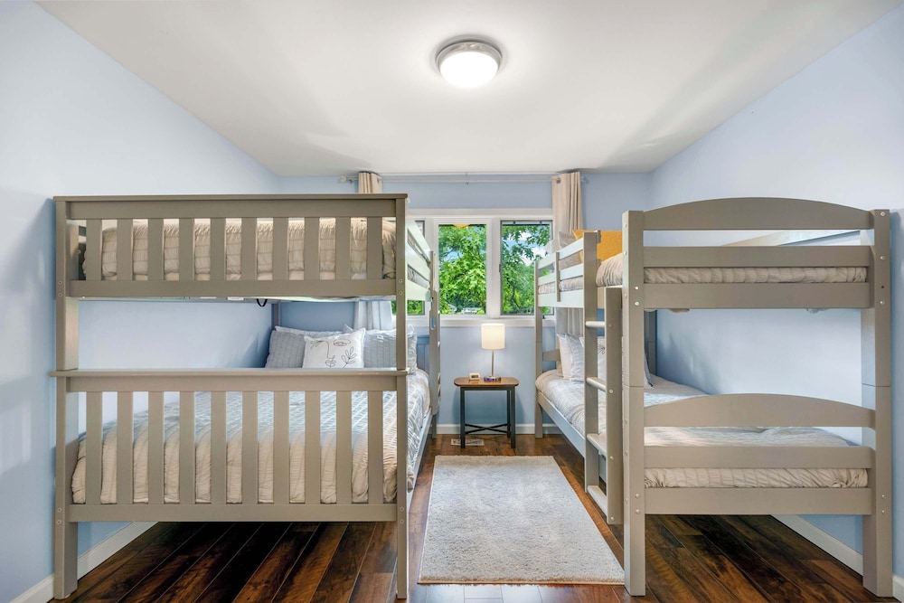 Ozark Escape Enjoy Resort style Fun — Osage Beach — photo 2