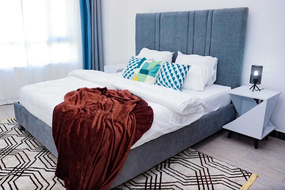 Celestial Modernly Furnished Two Bedroom Apartment With Amazing City Views Swimming Pool Children Playground Ample Private Parking Space And Rooftop Chill Spot — 4-Star Luxury Hotel in Nairobi, Kenya
