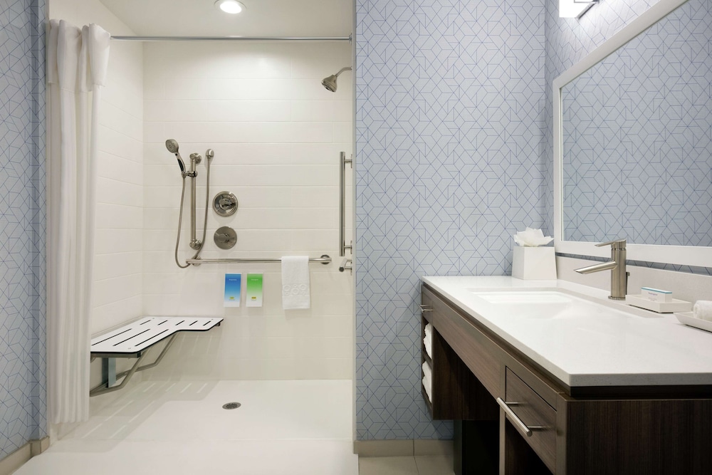 Home2 Suites by Hilton Houston Pearland - photo 34