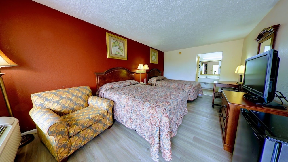 Dahlonega Mountain Inn - photo 12