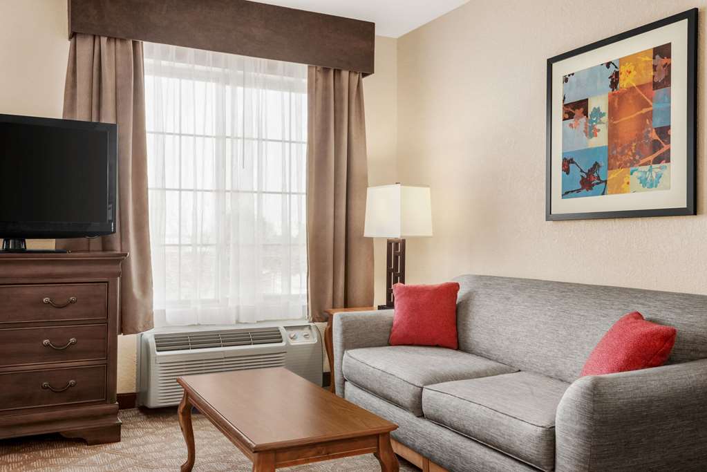 Hawthorn Extended Stay by Wyndham Decatur - photo 28