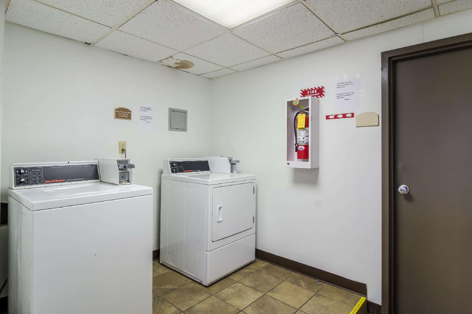 Mainstay Suites Pittsburgh - photo 20
