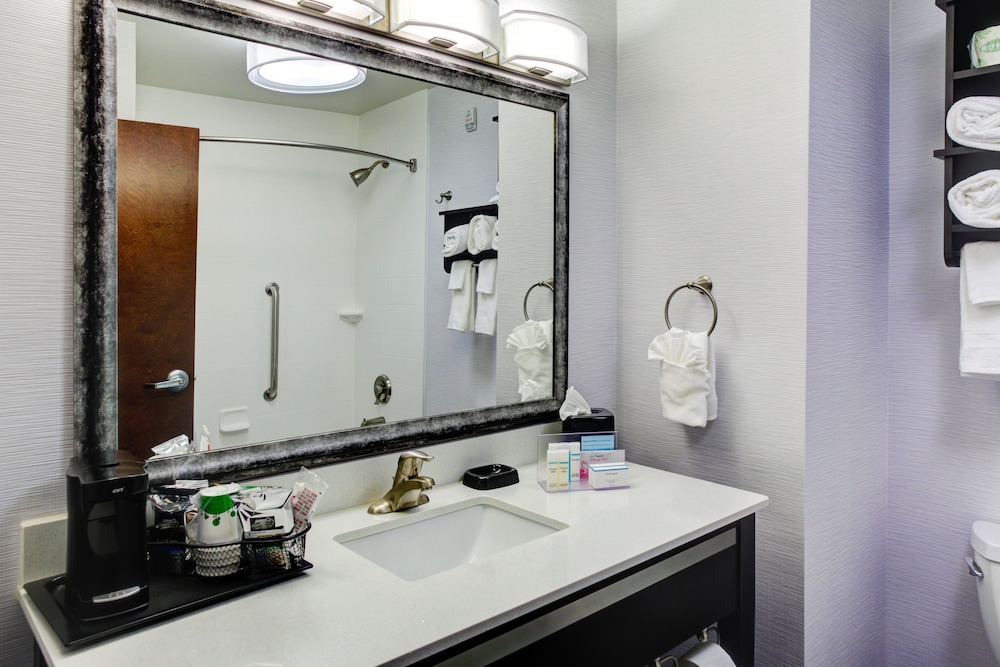 Hampton Inn & Suites Columbus - photo 31