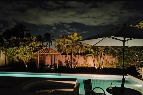 Mansão Épica à Beira Mar Piscina Surreal passos da Praia in Aracaju, Brasil