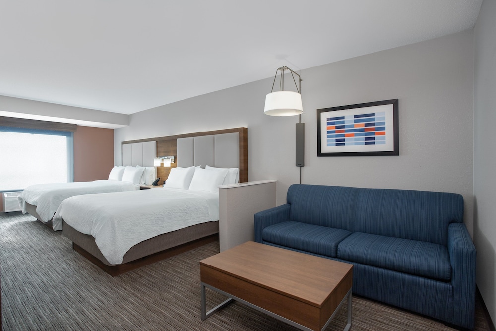 Holiday Inn Express Hotel & Suites Clinton by IHG - photo 19