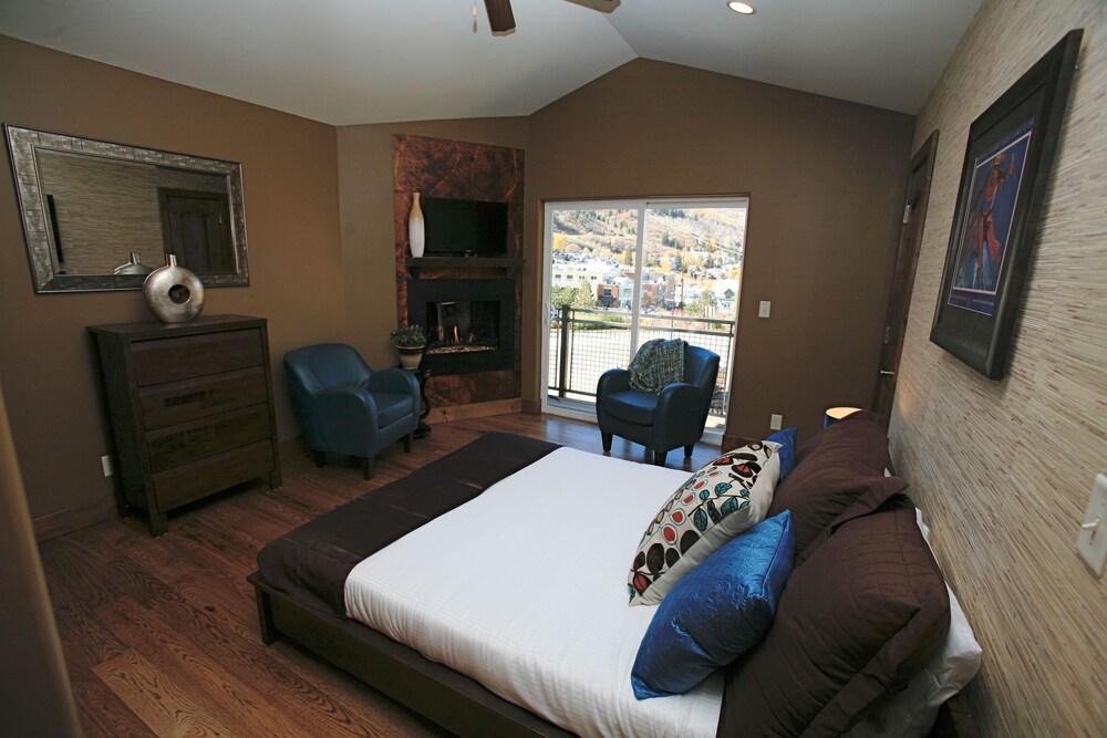 Torchlight Inn - photo 24