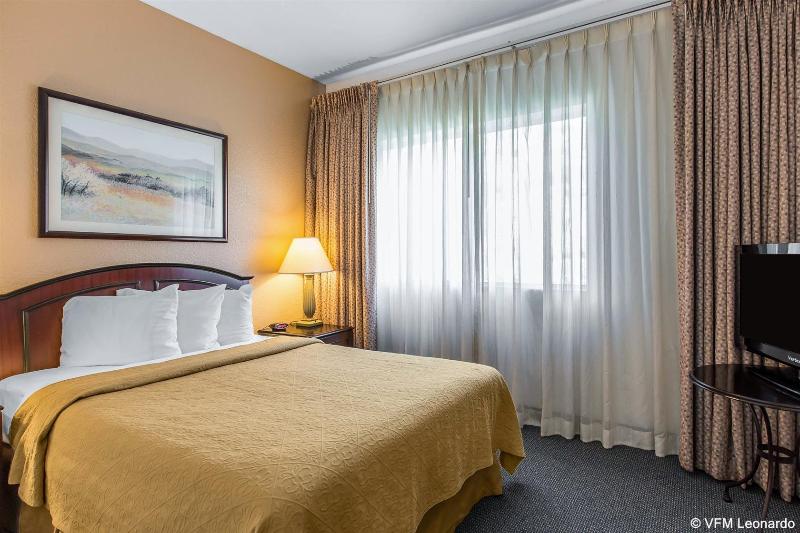 The Beachfront Inn & Suites At Dana Point - photo 10