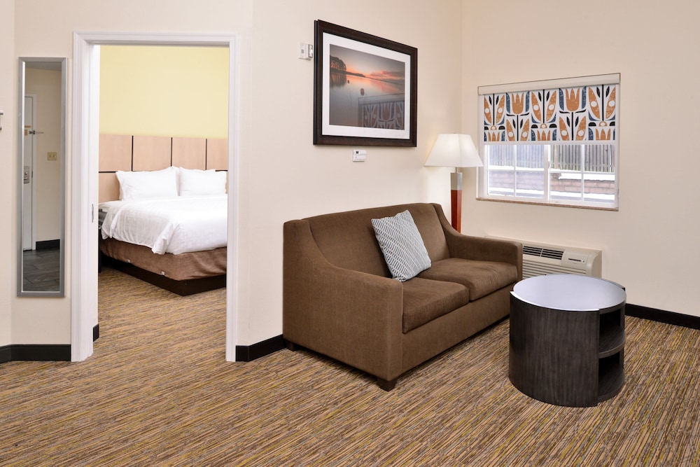 Candlewood Suites Winchester by IHG - photo 7