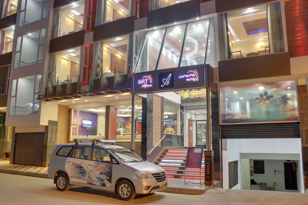 Srt Alpines - carbon neutral hotel in Anekal