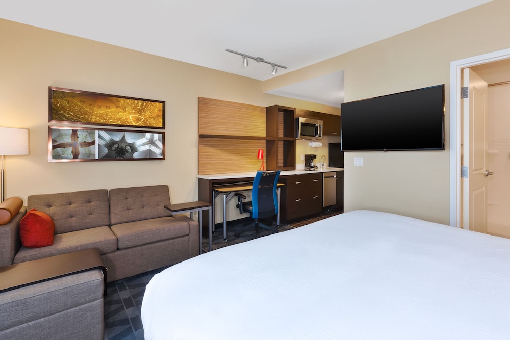 TownePlace Suites by Marriott Grand Rapids Airport Southeast - photo 6