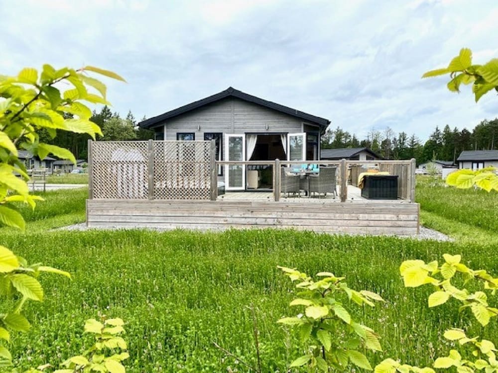 Hollicarrs Bumblebee Lodge