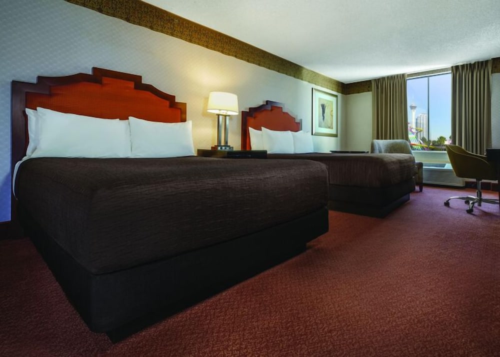 Circus Circus Hotel Casino & Theme Park - photo 3