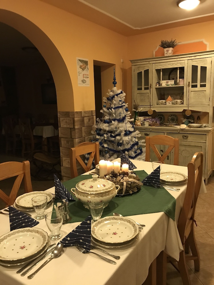 Petit Normandi Bistro & Panzi - last minute hotel in Eger