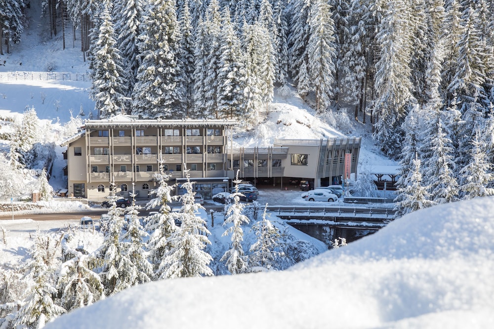 DAS Mondschein — 4-Star Luxury Hotel in Nova Ponente, Italy