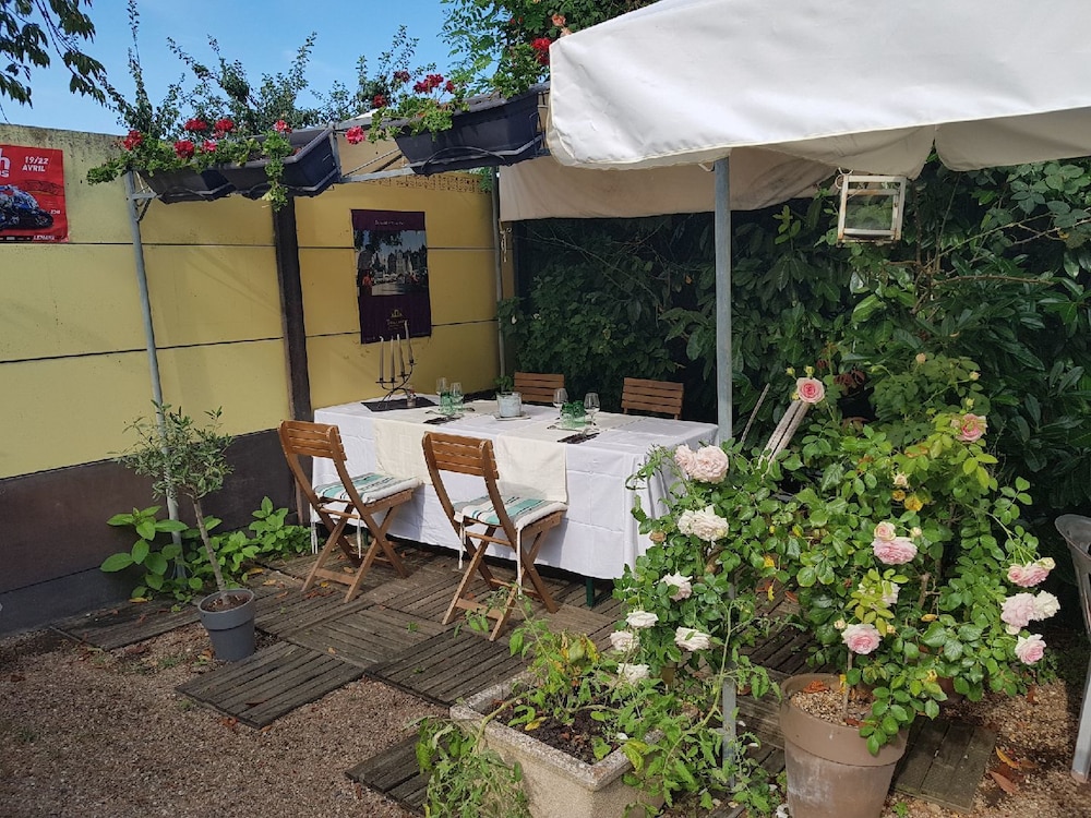 Hotellerie Les Lilas — Bourgueil