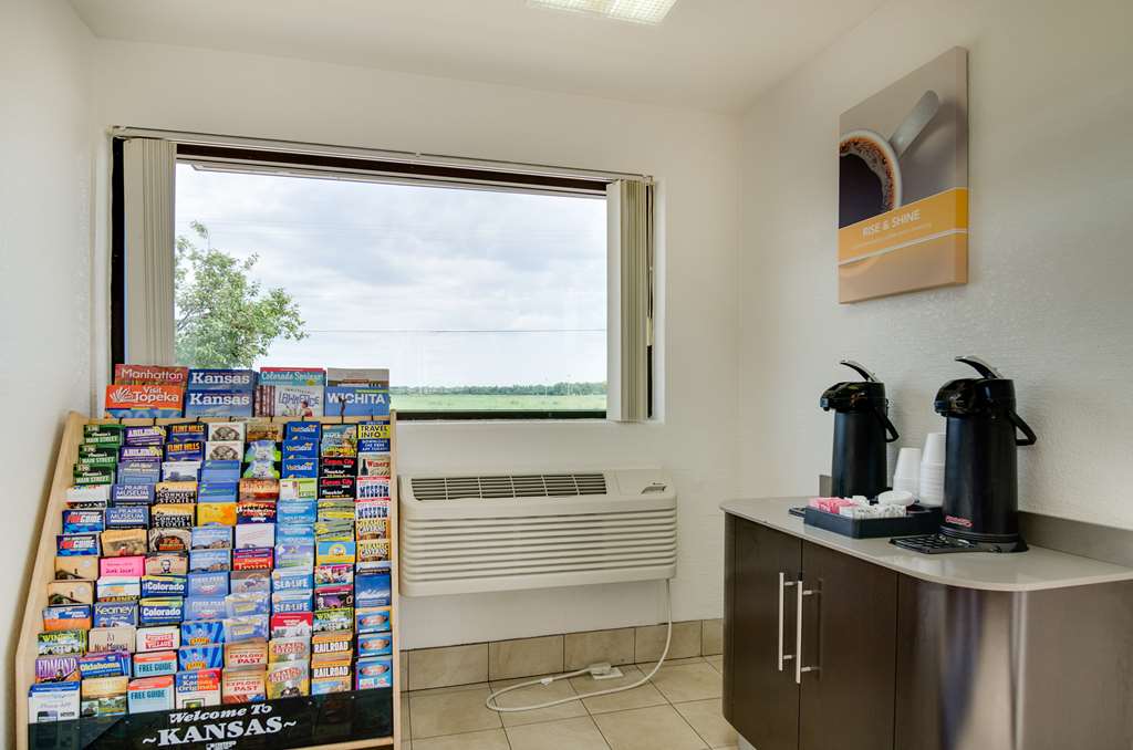 Motel 6 Salina KS - photo 34